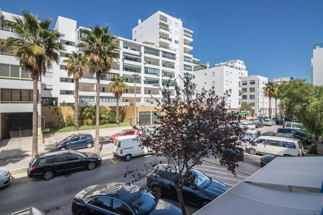 Regueiro Quarteira Beach Apartment 0*,  Portugal