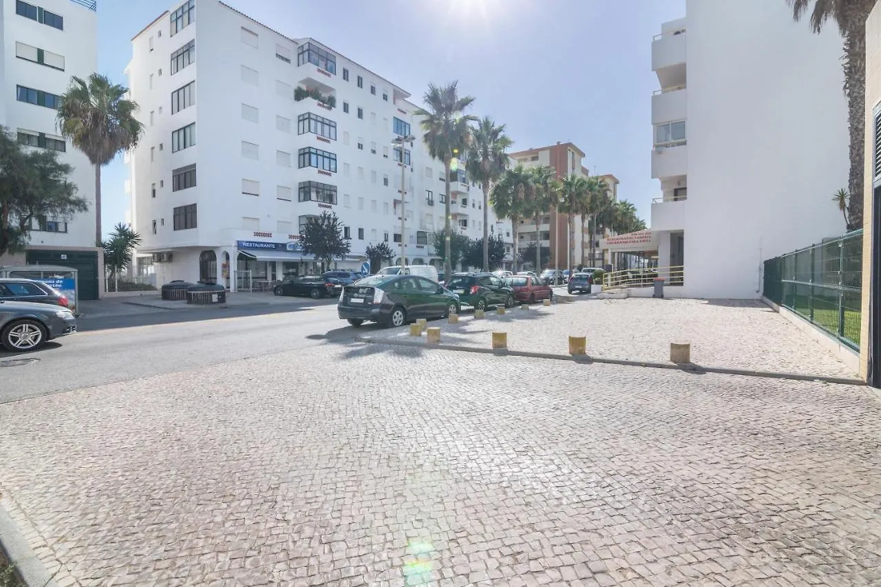 Regueiro Quarteira Beach Apartment 0*,