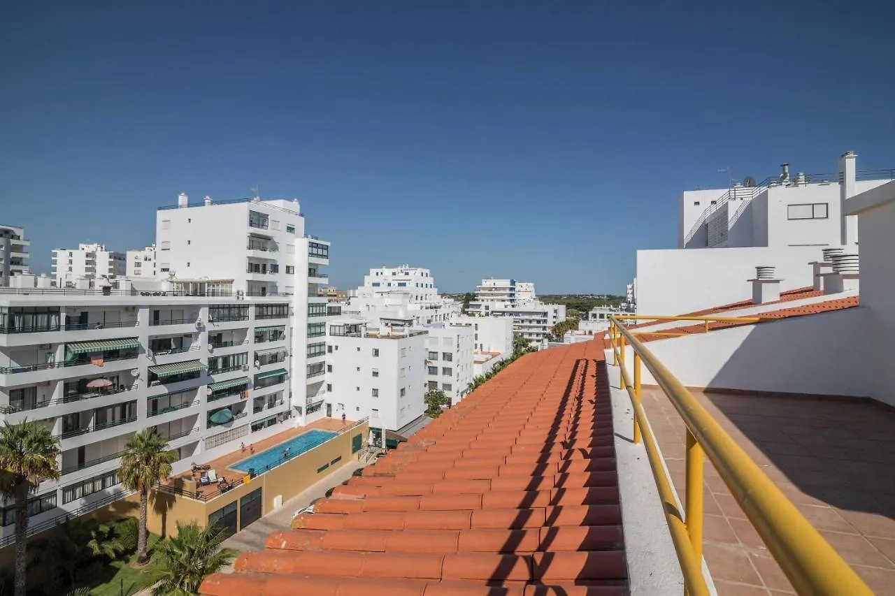 Regueiro Quarteira Beach Apartment 0*,  Portugal